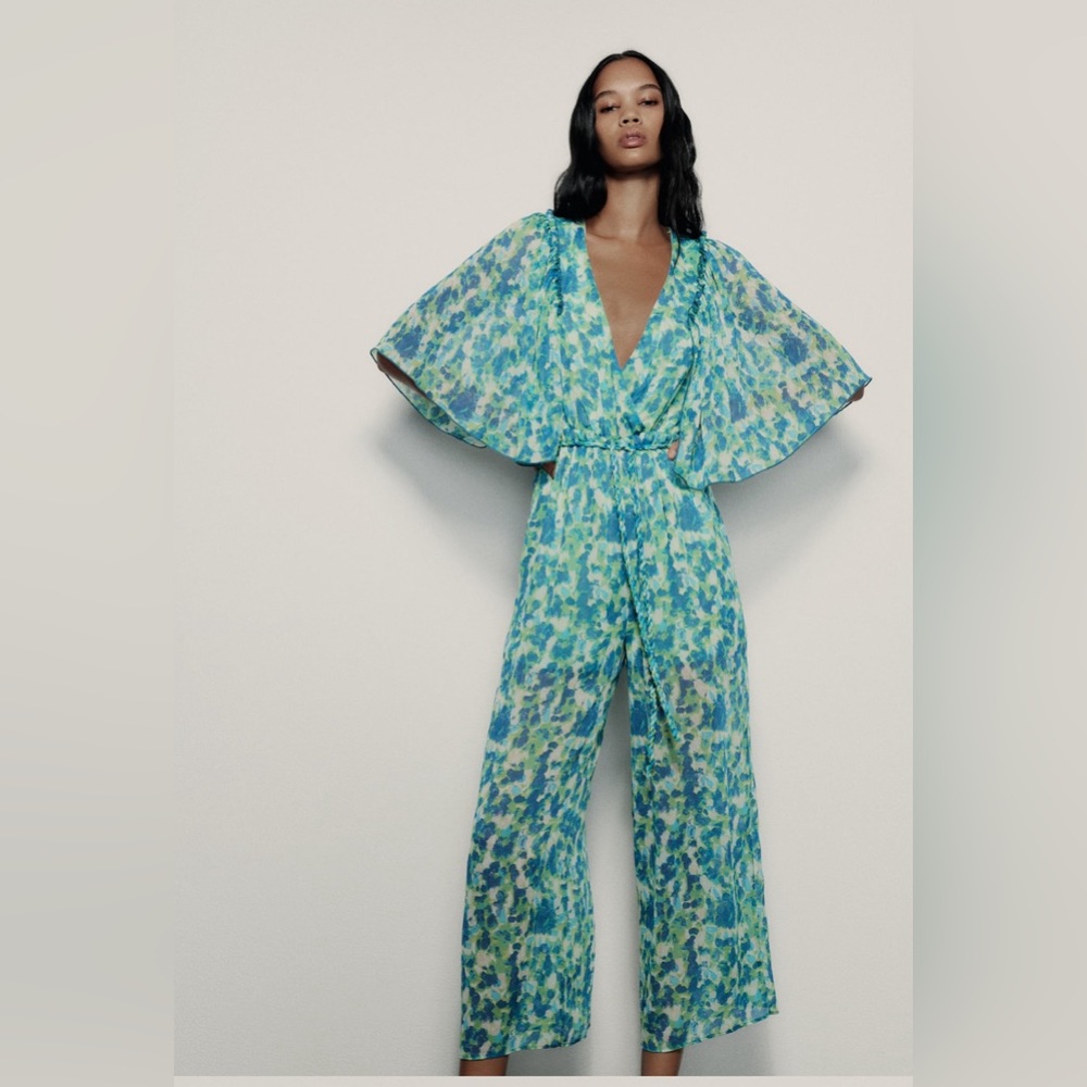 NWT ZARA FLUID PRINTED LONG JUMPSUIT Size L